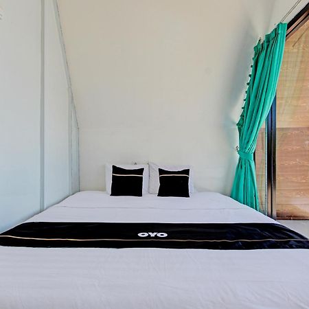 Palette 93389 Osanna Beach Resort Wonogiri Buitenkant foto